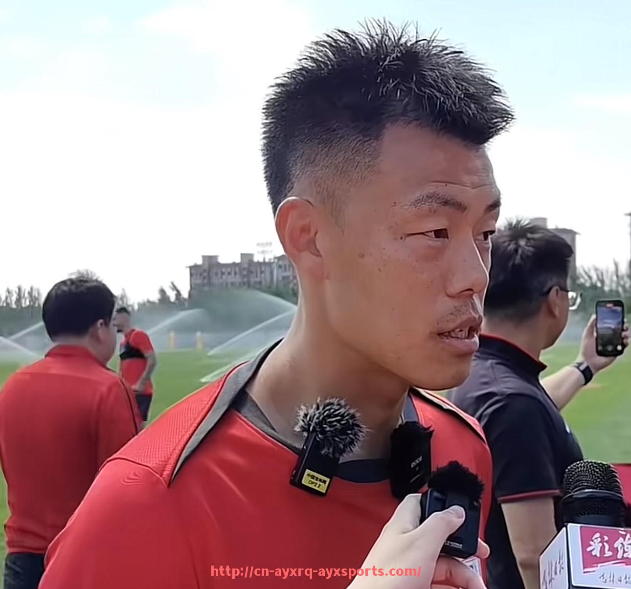 爱游戏体育-世俱杯历届决赛首发阵容变化趋势与战术转型分析